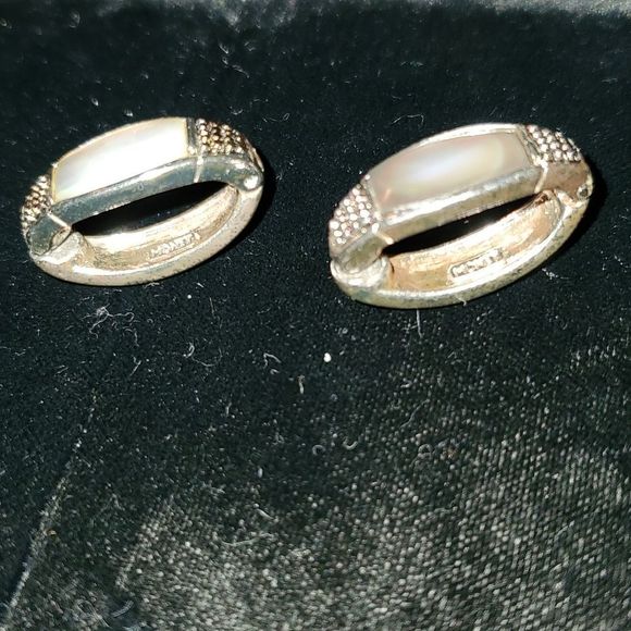 Monet Silvertone Shell Mother of Pearl Agates Clip-On Magnetic Hoop Earrings - Picture 4 of 7